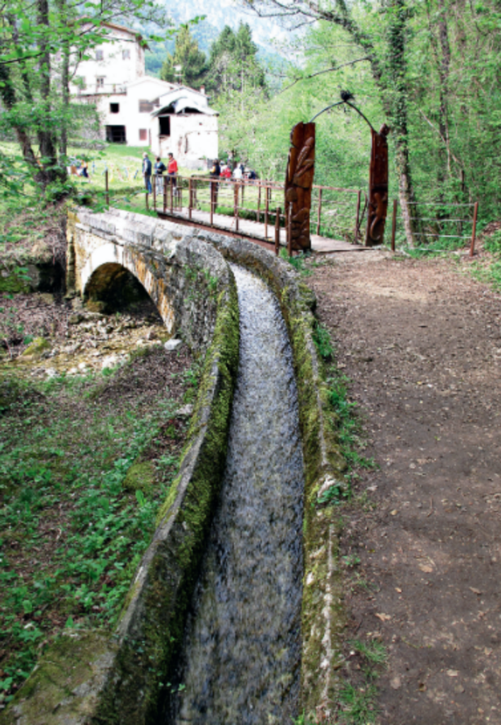 Ponte Canale sul Rujo nei pressi dell’ex molino da grani di Cencio Ciae